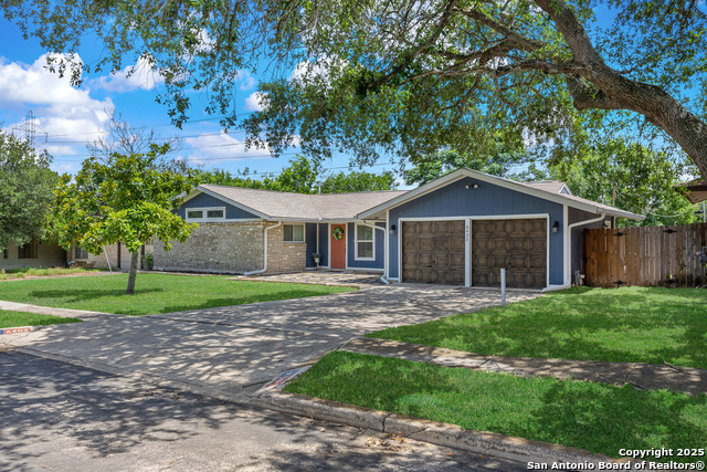 Listing photo id 0 for 6402 Quiet Forest