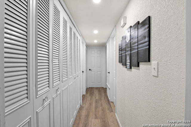 Listing photo id 18 for 6402 Quiet Forest
