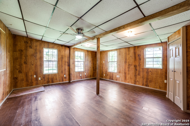 Image 17 of 30 For 606 Baetz Blvd W