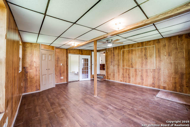 Image 18 of 30 For 606 Baetz Blvd W