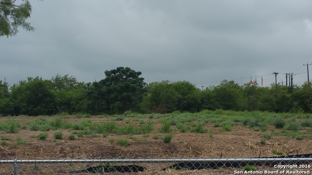 Listing photo id 1 for 000 Old Pearsall Rd