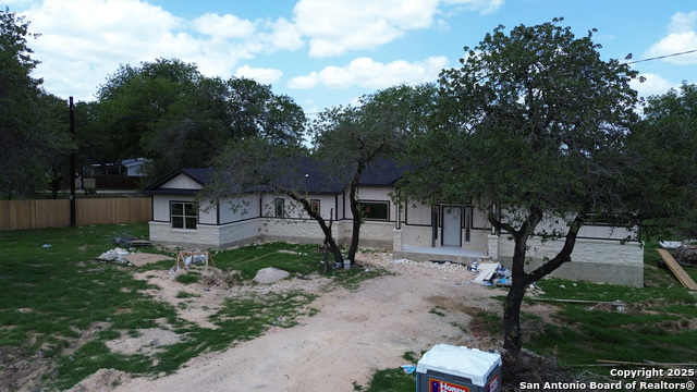 Listing photo id 1 for 23048 Hilltop Peaks