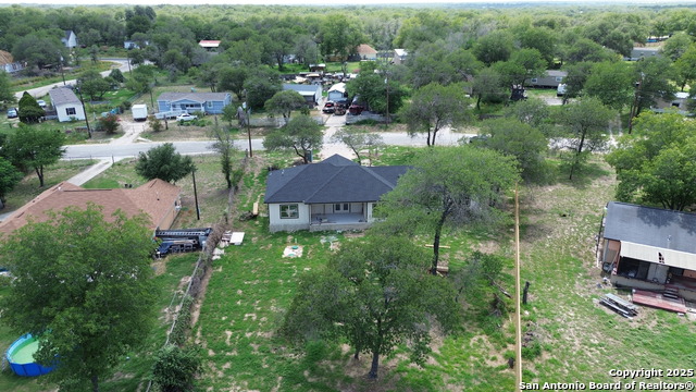 Listing photo id 3 for 23048 Hilltop Peaks