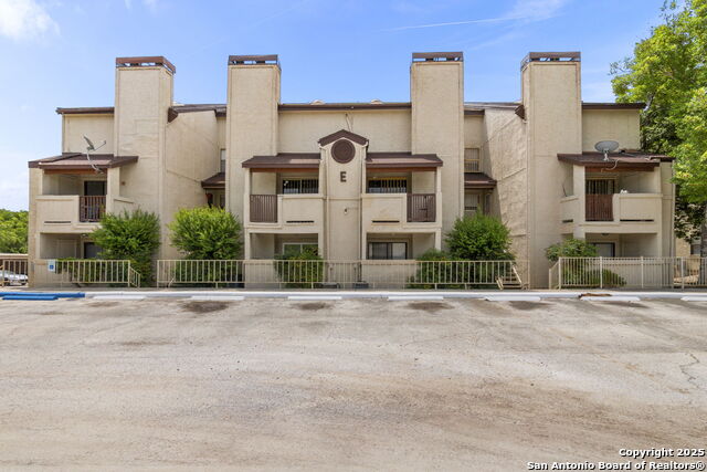 Details for 5322 Medical Dr  E102, San Antonio, TX 78240