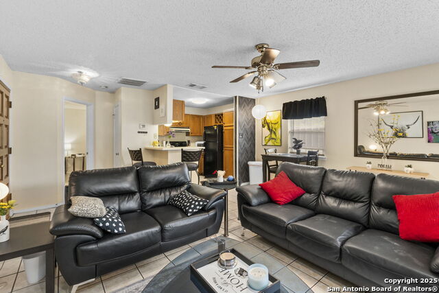 Image 9 of 16 For 5322 Medical Dr  E102