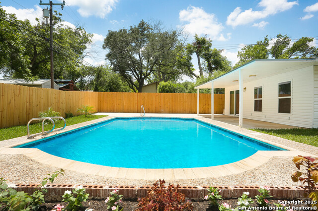 Details for 446 Savannah Dr, San Antonio, TX 78213