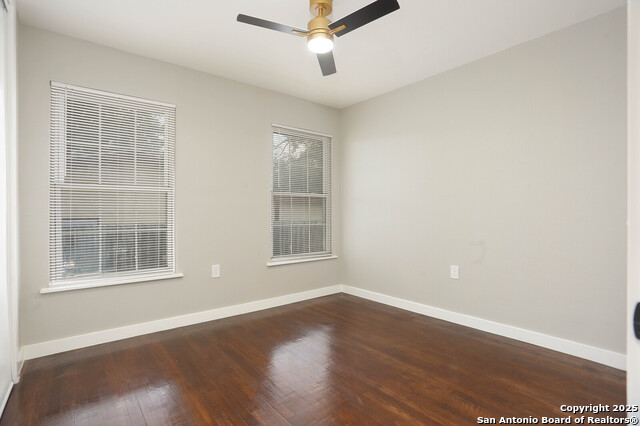 Image 18 of 21 For 446 Savannah Dr
