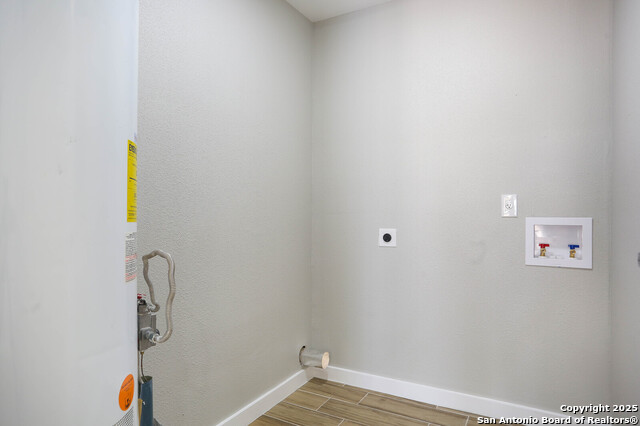 Image 20 of 21 For 446 Savannah Dr