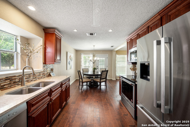 Image 14 of 32 For 4707 Aspen View