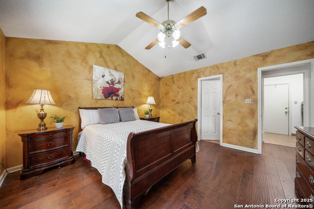 Image 18 of 32 For 4707 Aspen View