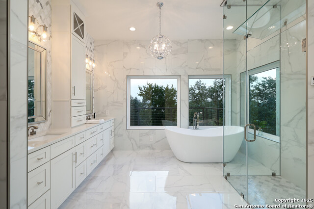 Listing photo id 18 for 19727 La Sierra Blvd