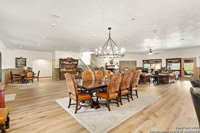 Listing photo id 13 for 1155 Blue Water Drive