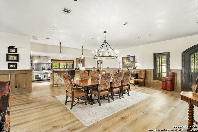 Listing photo id 15 for 1155 Blue Water Drive