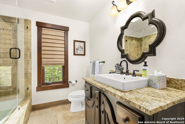 Listing photo id 32 for 1155 Blue Water Drive