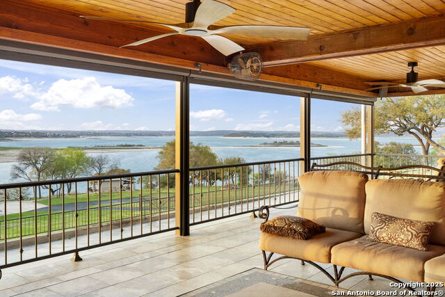 Listing photo id 45 for 1155 Blue Water Drive