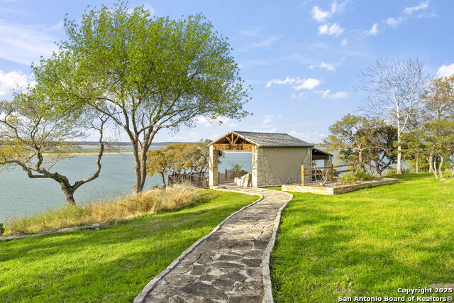 Listing photo id 63 for 1155 Blue Water Drive