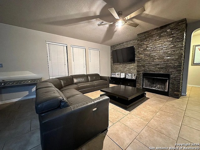 Image 4 of 16 For 21115 Cape Coral