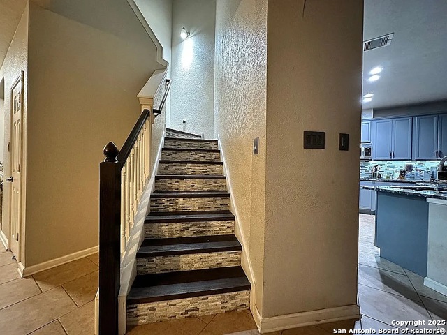 Image 5 of 16 For 21115 Cape Coral