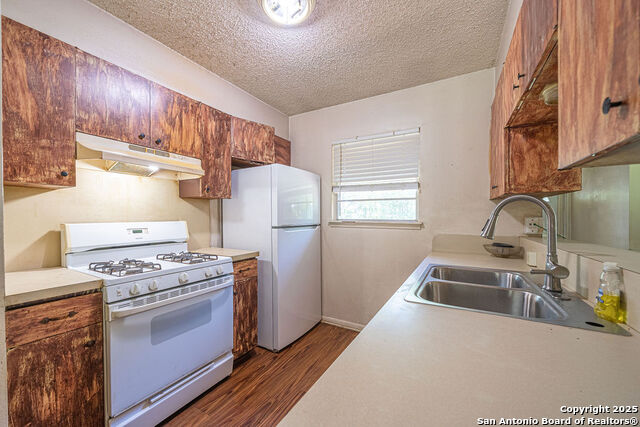 Image 2 of 12 For 1707 Corita  