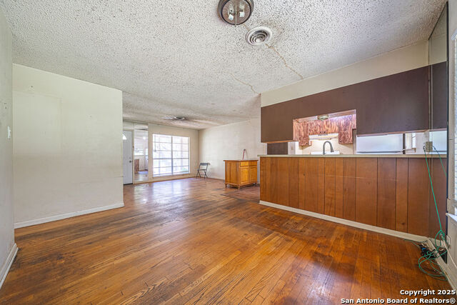 Image 4 of 12 For 1707 Corita  