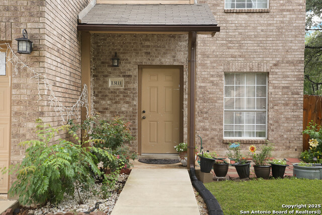 Image 2 of 22 For 13111 Burgundy Pt