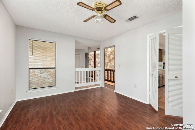 Image 10 of 21 For 15611 Trail Bluff