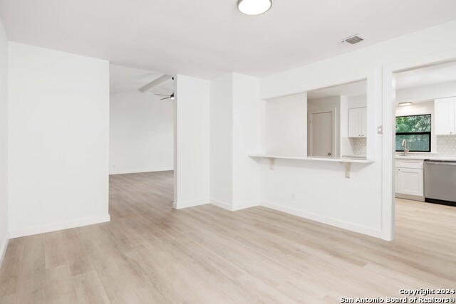 Image 11 of 31 For 9238 Ridge Wilde