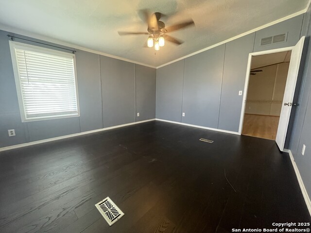 Image 12 of 37 For 207 S Edwards