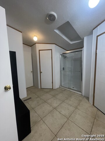 Image 15 of 37 For 207 S Edwards