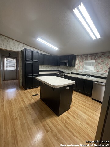 Image 7 of 37 For 207 S Edwards