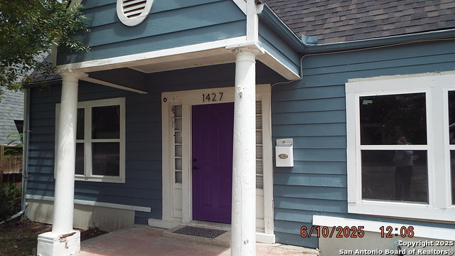 Details for 1427 Schley Ave, San Antonio, TX 78210