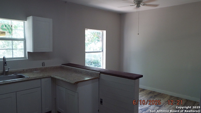 Image 10 of 17 For 1427 Schley Ave