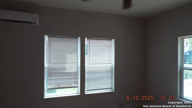 Image 17 of 17 For 1427 Schley Ave