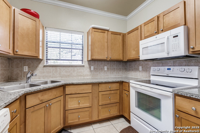 Image 9 of 19 For 6160 Eckhert Rd. Unit 903  903