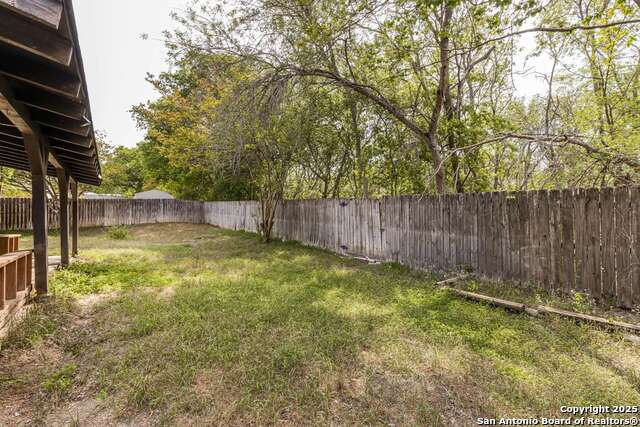 Image 13 of 15 For 5914 Oak Country