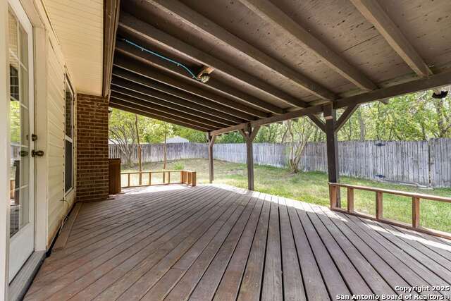 Image 2 of 15 For 5914 Oak Country