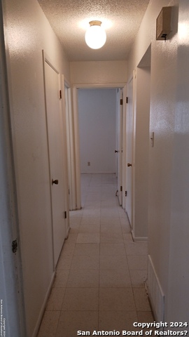 Listing photo id 7 for 7120 Larksong