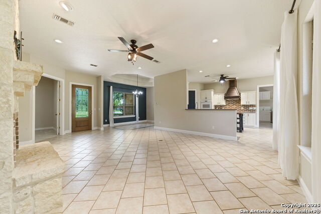 Image 7 of 33 For 143 Lantana Ridge