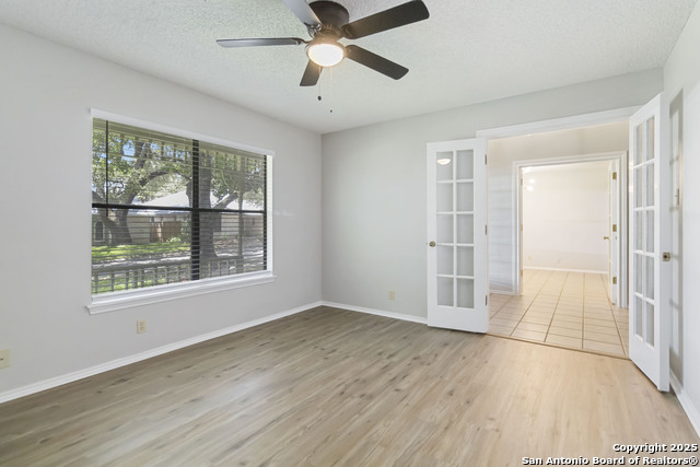 Listing photo id 13 for 137 Saddle Club Cir