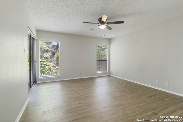 Listing photo id 14 for 137 Saddle Club Cir