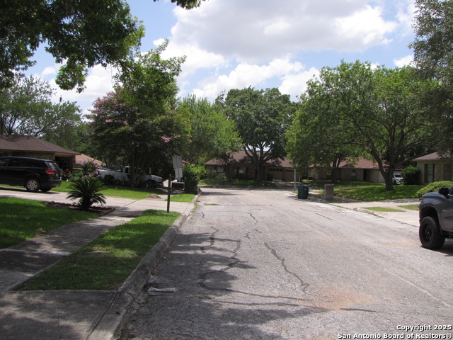 Image 4 of 18 For 206 Clear Oak
