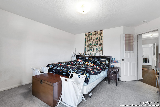 Listing photo id 8 for 6626 Luckey Tree