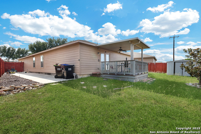 Listing photo id 22 for 6626 Luckey Tree