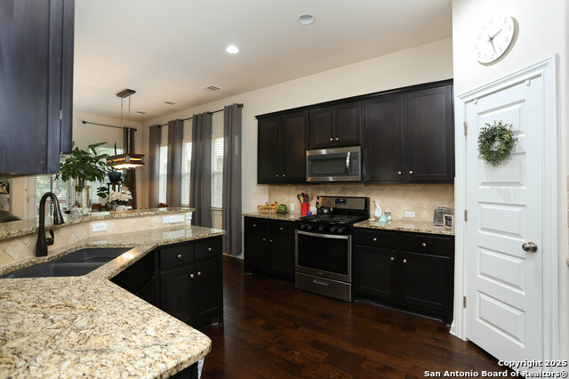 Image 12 of 31 For 25618 Nabby Cove
