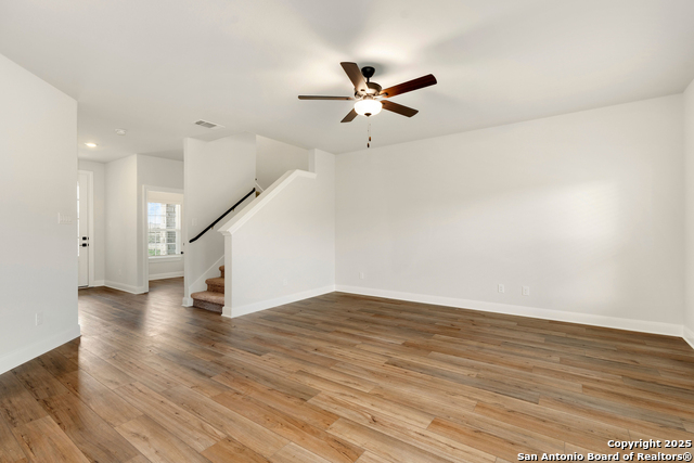 Listing photo id 2 for 6509 Titan Park