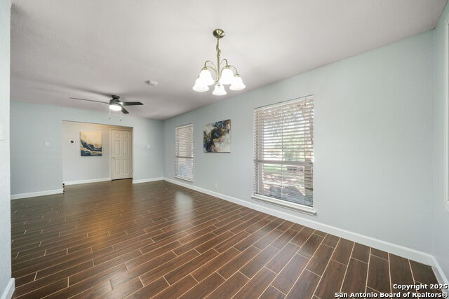 Image 13 of 24 For 13706 Sunny Glen