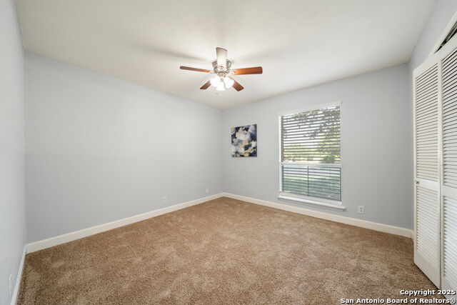 Image 19 of 24 For 13706 Sunny Glen