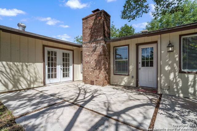 Image 21 of 24 For 13706 Sunny Glen