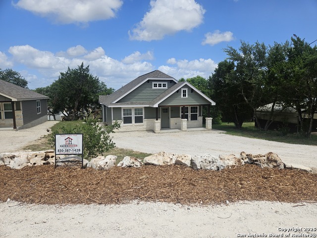 Details for 905 Roadrunner Spur, Canyon Lake, TX 78133