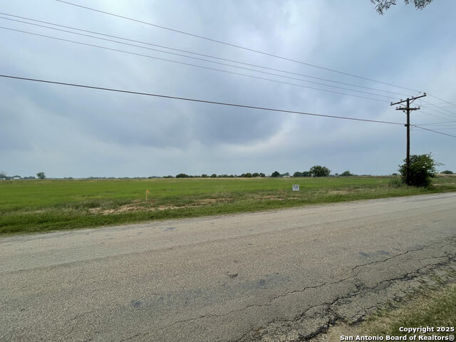 Details for 1387 County Road 664, Devine, TX 78016